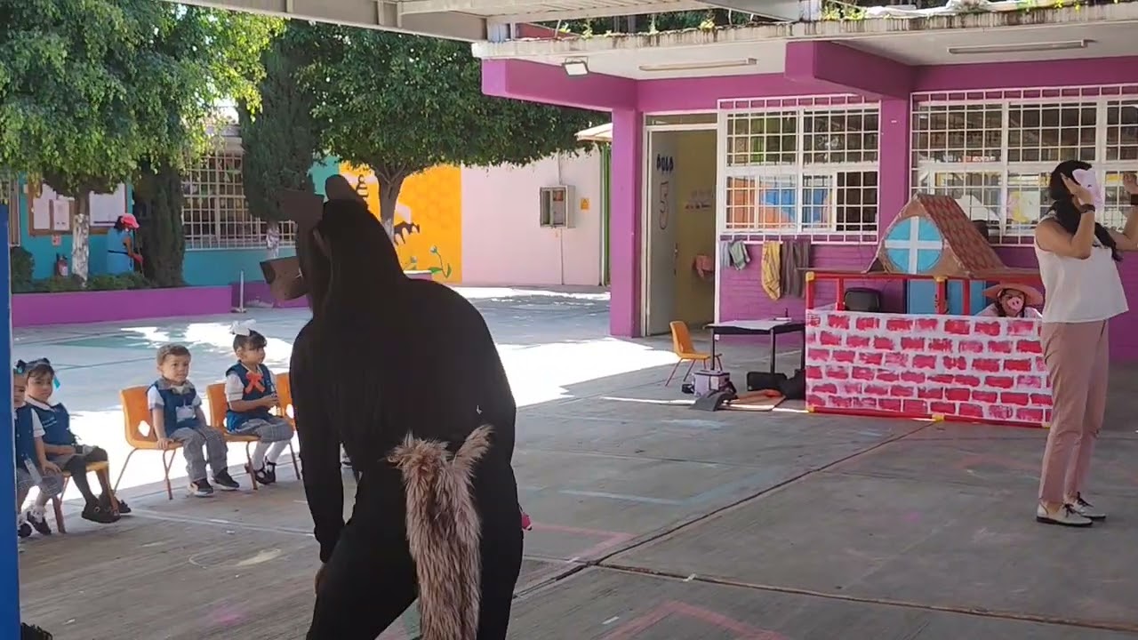 Cuento los tres cochinitos 