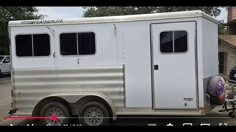 2017 9409 Featherlite Horse Trailer for Sale
