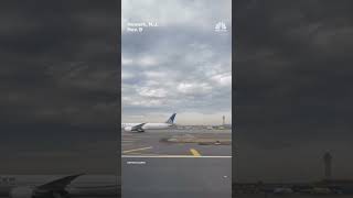 Planes line Newark runway amid delays and ground stop