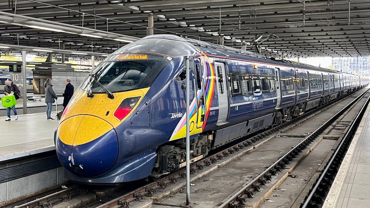 The Speed and the Smoothness of the Javelin (395003)