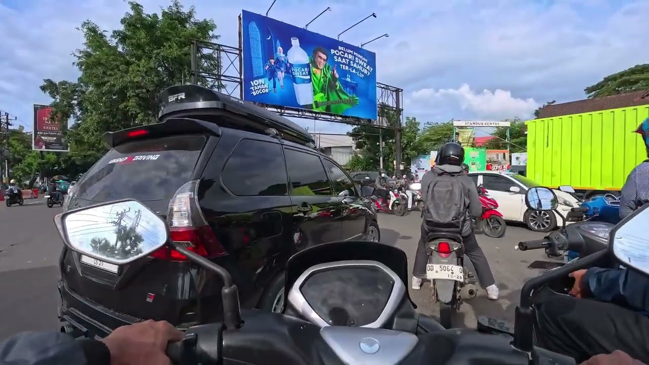 Jalan Sore || Lewat Kampus Unhas Sampai Btp Kena Macet #atmadhury
