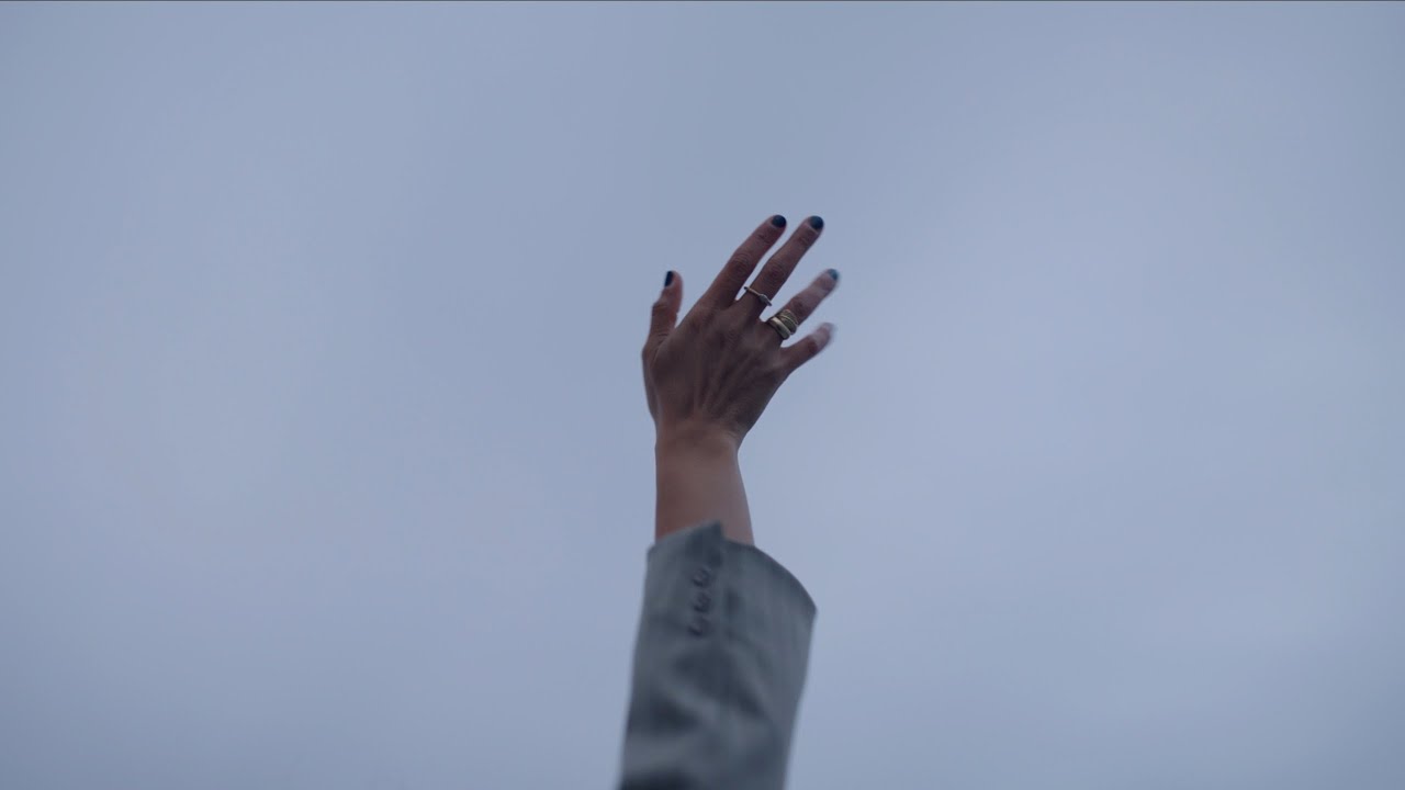 Raia Was - What It Feels Like (Official Music Video)