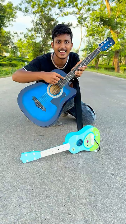 Mini Guitar VS Basswood Acoustic Guitar