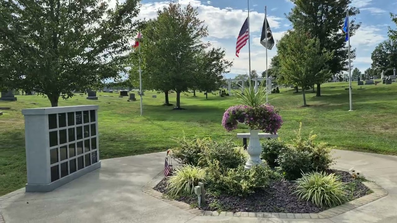 Veterans Memorial - Greenwood Cemetery : Palmyra,Missouri 