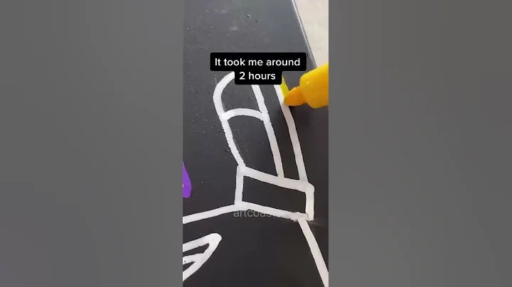 I Customized My Sister’s Phone Case using Posca Markers✨ #shorts