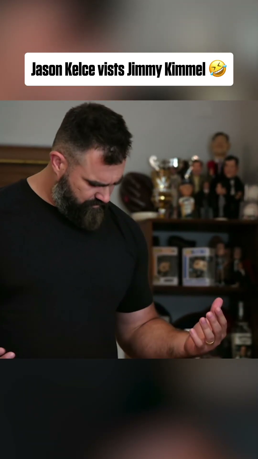 Jason Kelce paid Jimmy Kimmel a visit ?
