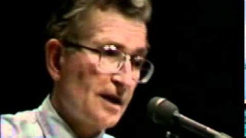 Noam Chomsky - The Political Economy of the Mass Media - Part 2