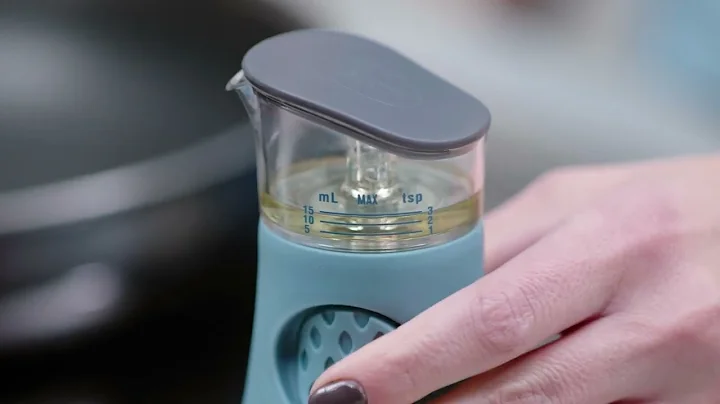 Pampered Chef Oil and Vinegar Dispenser