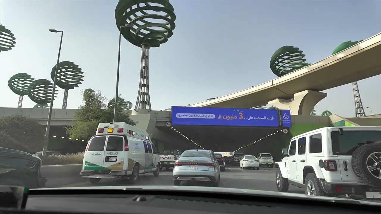 I Listen to Dan Koe's Philosophy While Driving to the Gym