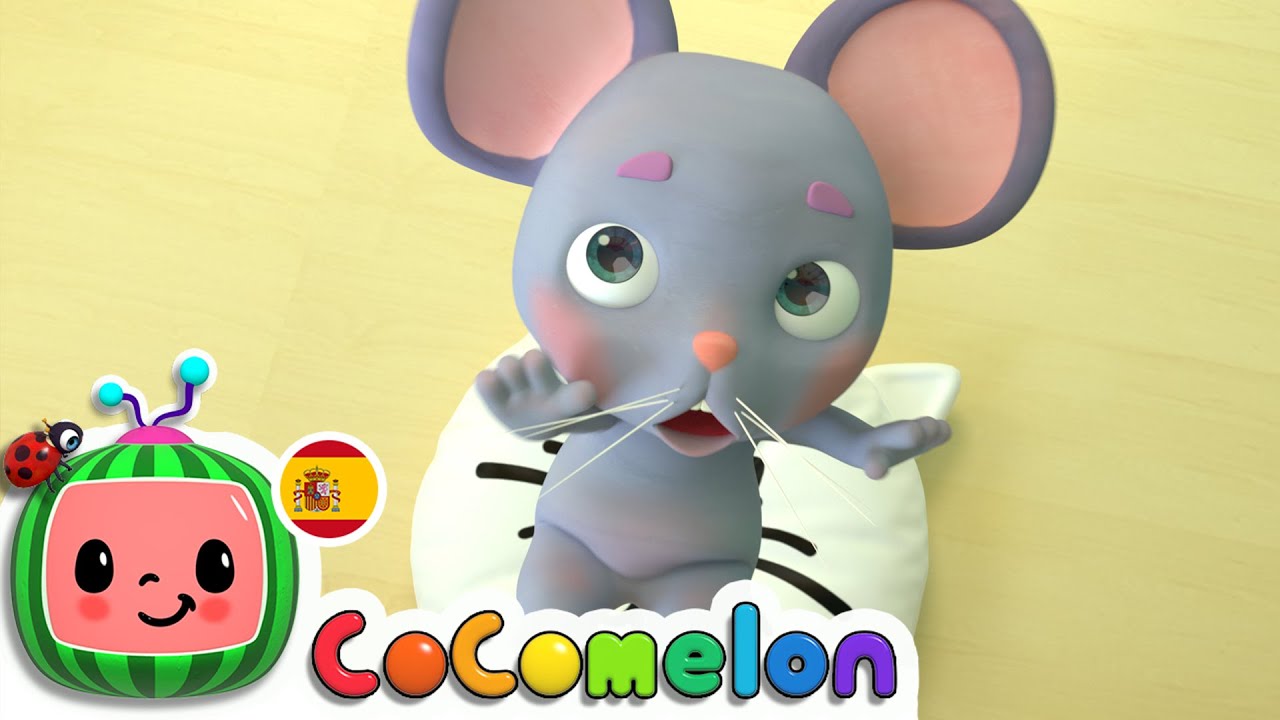 CoComelon en Español | Hickory Dickory Dock | Canciones Infantiles