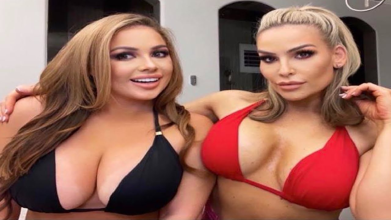 Big tits and lesbian