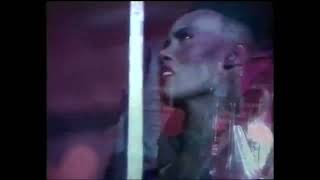 Grace Jones   Love Is The Drug (El amor es la droga)