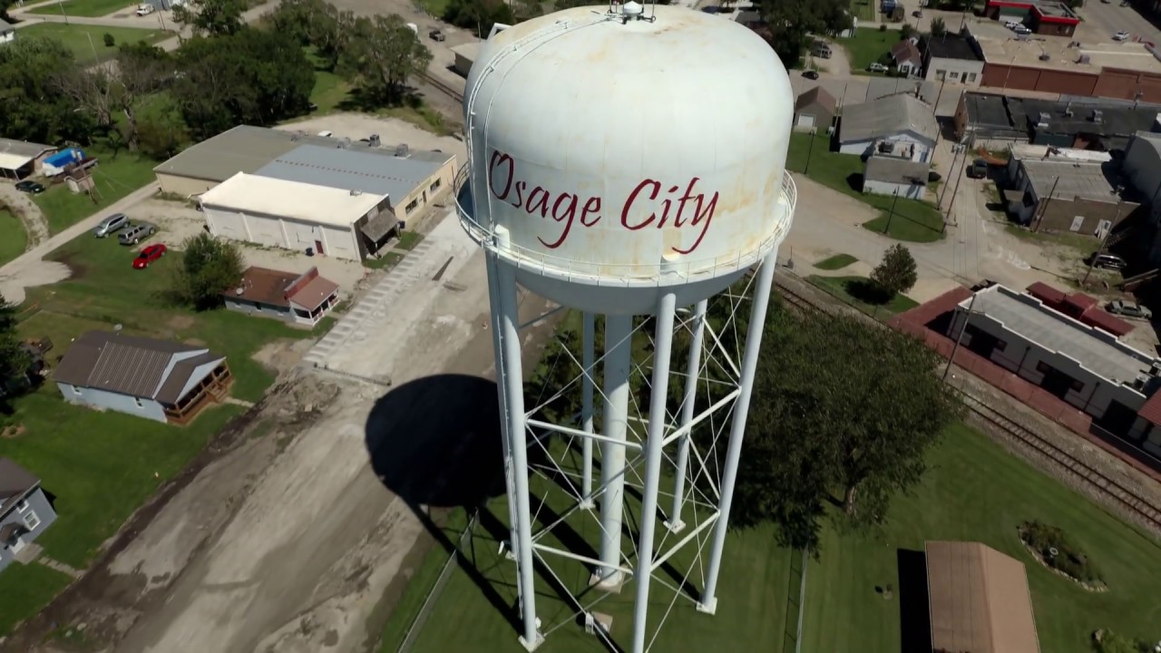Osage City, Kansas Water Tower - Autel Evo
