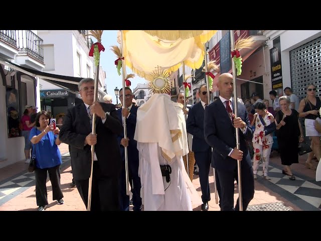 Cartaya Tv | Cartaya celebró el Corpus Christi con la participación de numerosos niños y niñas