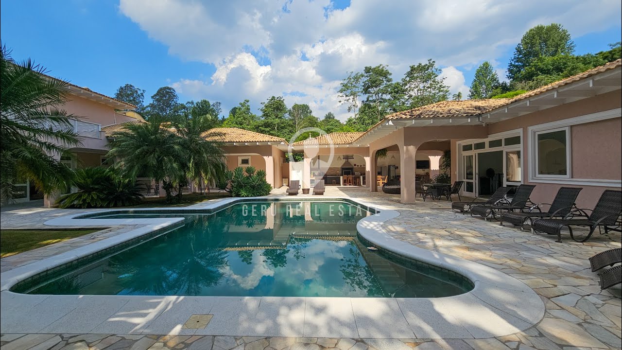 Casa em Condomínio, 5 suítes, 850m² - Bairro Ivoturucaia Jundiaí SP