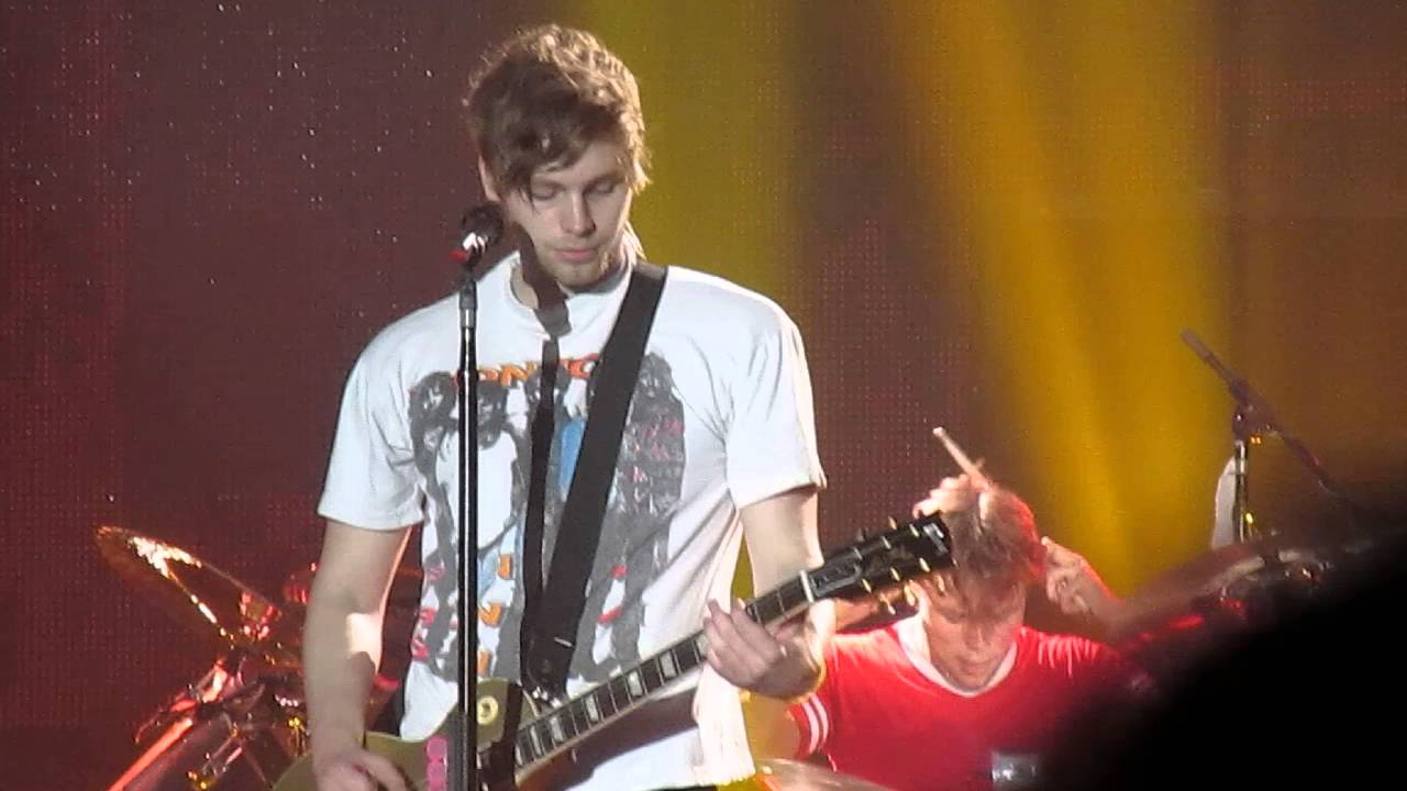 Catch Fire - 5SOS SLFL Manchester 1