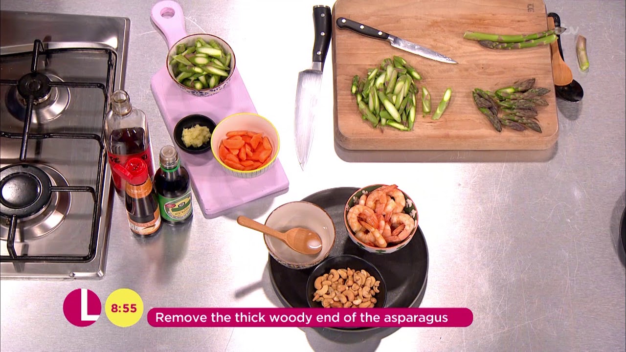 Ching Starts Stir-Frying Asparagus, Carrot and Garlic | Lorraine