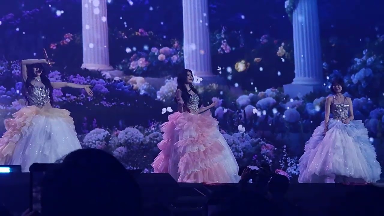 PiXXiE - ชอบไปหมด, ชอบอยู่รู้ยัง, เกินต้าน, [ PiXXiE Tales Concert : The Enchanted Ceremony ]