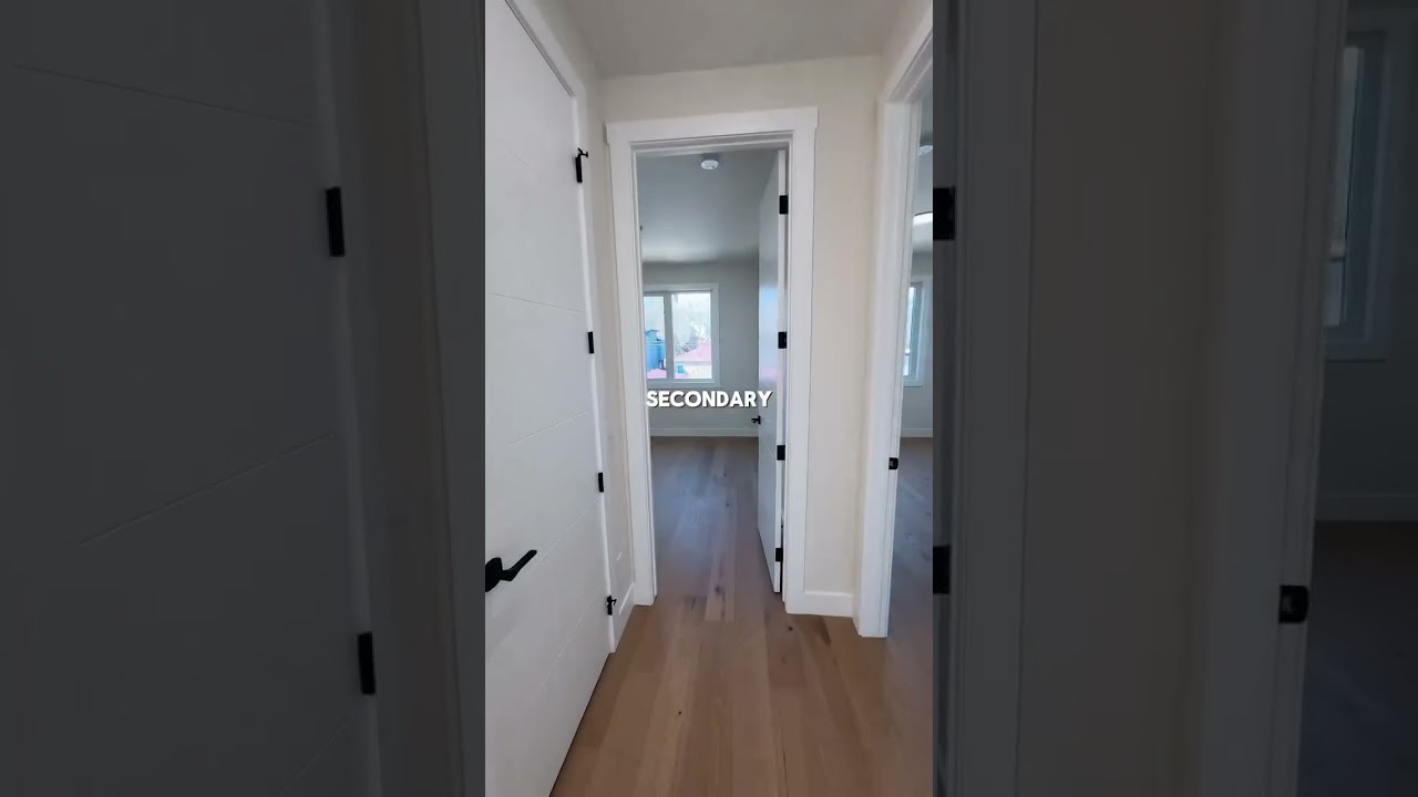 Take a look inside a $1,129,900 duplex in Calgary 🤩