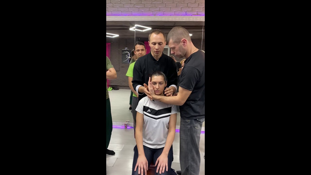 Мануальная терапия шеи - YouTube