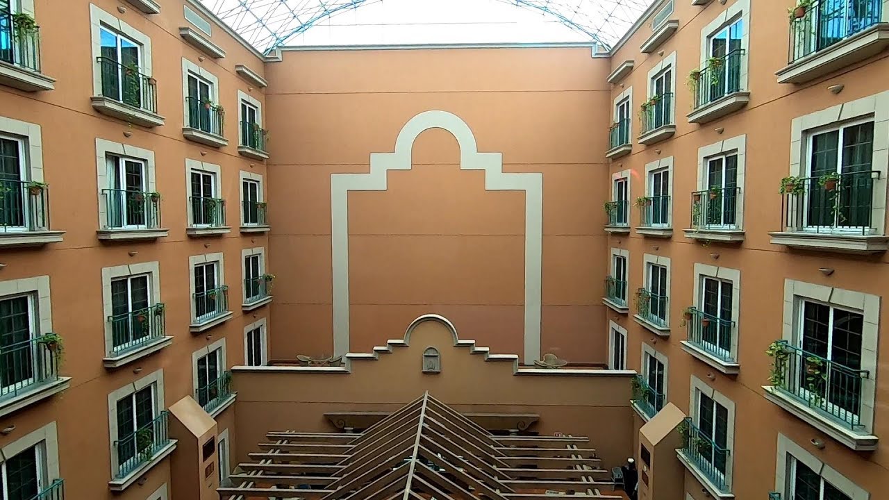 HOLIDAY INN EXPRESS HOTEL REVIEW IN TORREON COAHUILA MEXICO YouTube