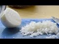 【衝撃】靴下に玉ねぎを入れて寝るとどうなるのか? 体に起こる凄すぎる変化が現れる! 簡単すぎると話題に。今すぐ実践!!【健康雑学】