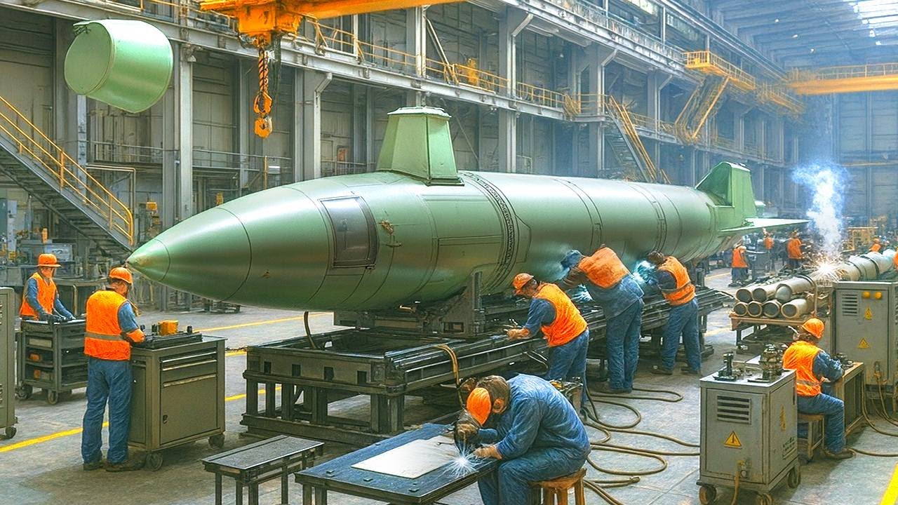 كيف يتم تصنيع صواريخ توماهوك بقيمة 2 مليون دولار 🚀 | عملية المصنع 🏭
