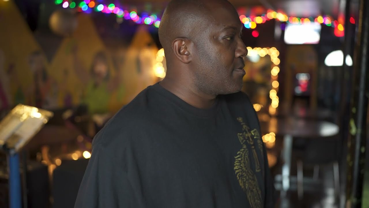 Kelli Kell SHE BOUT HER PAPER feat Mastamynd228, Pee Wee Brown &  Heaven Pope