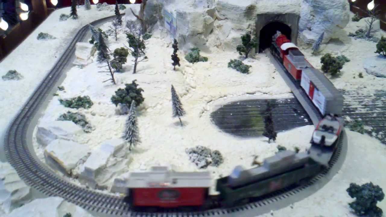 O gauge scale Model Train, Winter Snow Scene, Christmas 