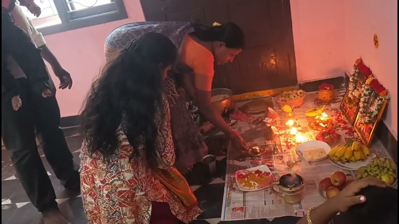కొత్త ఇంట్లో 😱🏠అత్తయ్య గారు పాలు పొంగి స్తున్నారు//first day Pooja🔔🌷🥥🙏//కొత్త ఇంటికి వెళ్తున్నాను#🤩🥳