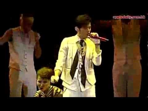 20130919 周杰伦摩天轮世界巡回香港站第六场嘉宾李玟 新聞報導
