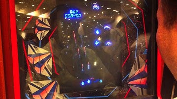 TAC/SCAN - Brief vector gameplay clip - SEGA, 1982