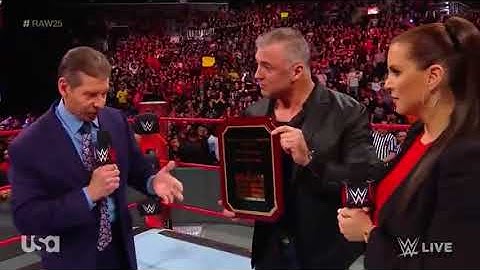 Stone Cold Steve Austin Returns To RAW 25 FULL SEGMENT WWE RAW 22 01 18   YouTube
