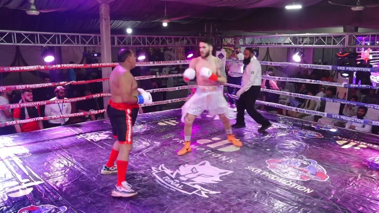 Бой Флорана Дервиша и Иршада Африди в Пешаваре