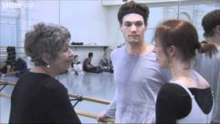 Difficult Romeo & Juliet Rehearsal - Agony & Ecstasy: A Year With English National Ballet - Bbc