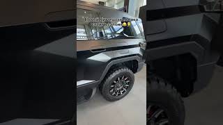 Китаец сгнил в автосалоне. #китаец #автосалон #подорогекбогу