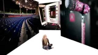 Avril Lavigne - Canon ELPH Commercial