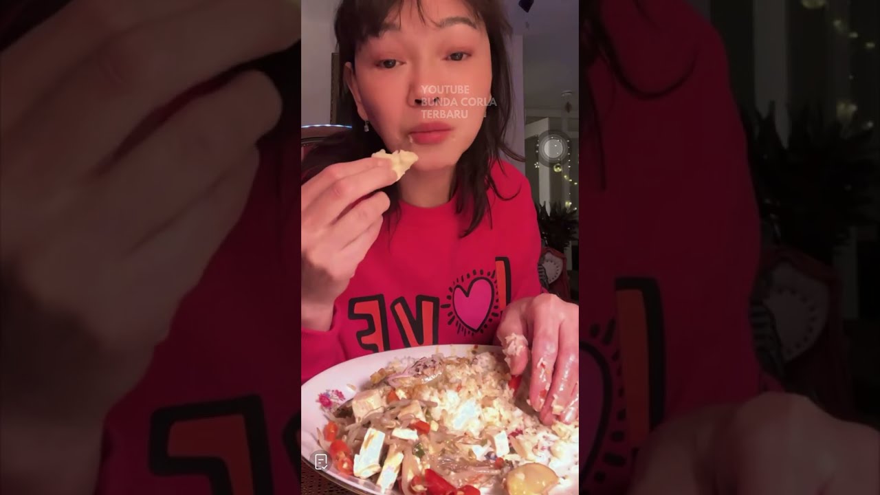 Bunda Corla Makan Tongkol dan Tumis Tahu Tauge Resep dari Toktok Selahap Itu di Jam Sahur Indonesia