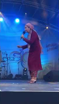 Ayu azhari nyanyi Di wonderful Indonesia awet muda dan lincah