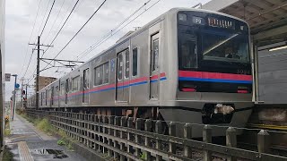 590.谷津駅を発車および通過する京成3000形