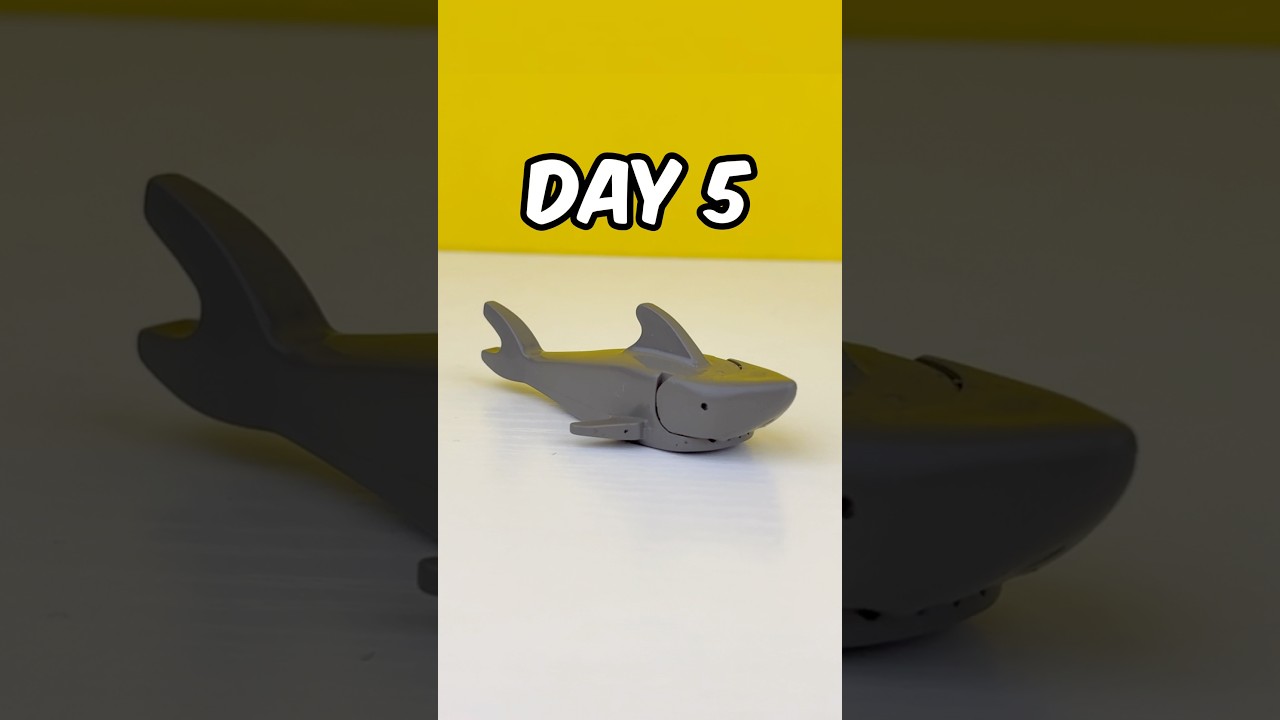 I Recreated The Backrooms in LEGO Day 5