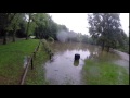 Ref:lpCU2CrHg0E Inondation etang se deverse dans la riviere sur la commune de yevre la ville (loiret)