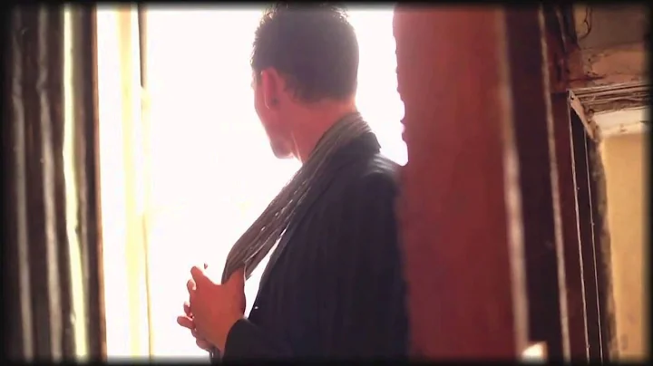 Tom Hiddleston-Breat...  On Me