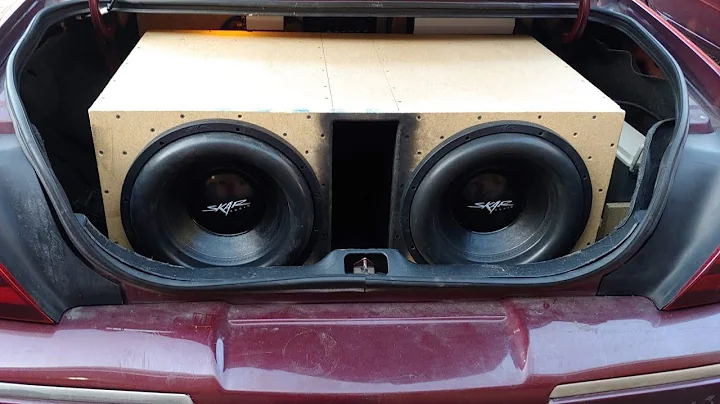 2 Skar Audio ZVX 15 powered by Taramps MD 5000