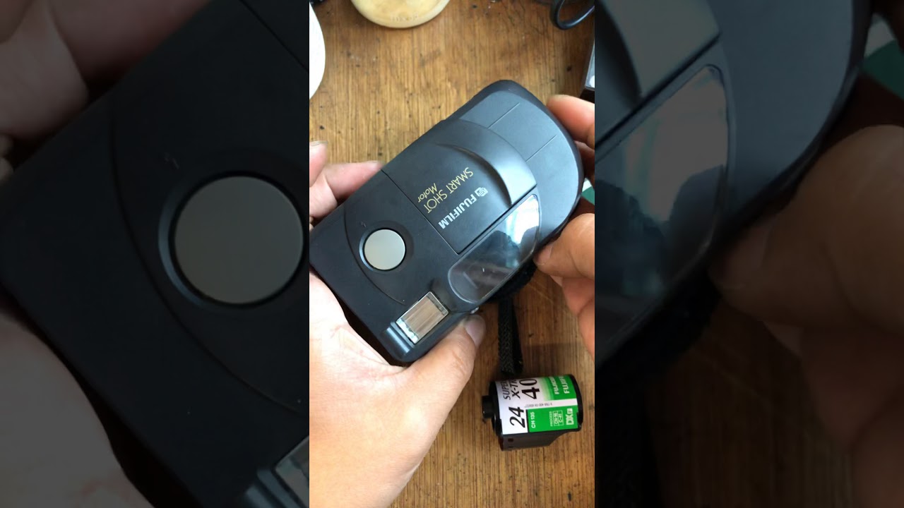 Fujifilm Smart Shot Motor: How to use, focus, and film loading