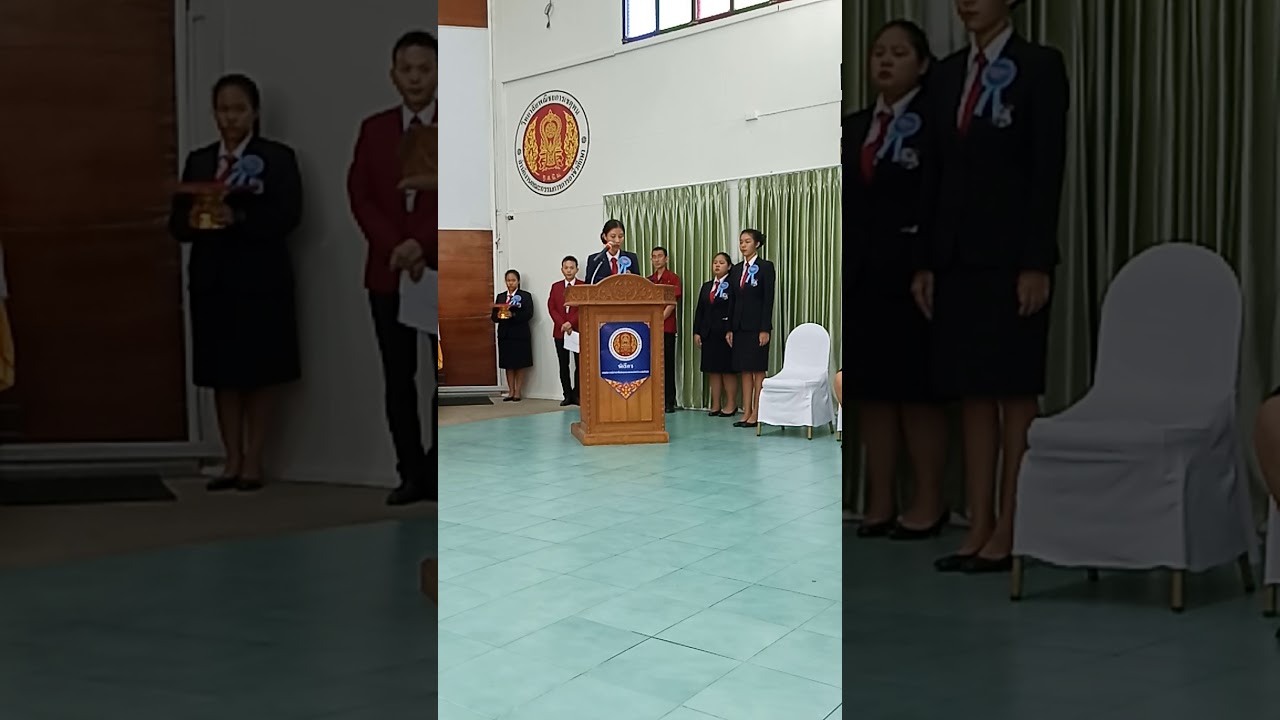 นายก อวท. กล่าวรายงานต่อประธานในพิธีเปิดการประชุม อวท. วิทยาลัยพณิชยการเชตุพน