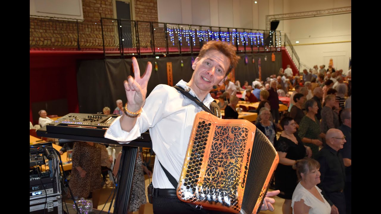 Le 13/11/2025 Damien Poyard à ambiancé la salle Frédéric Lescure ààSelongey01