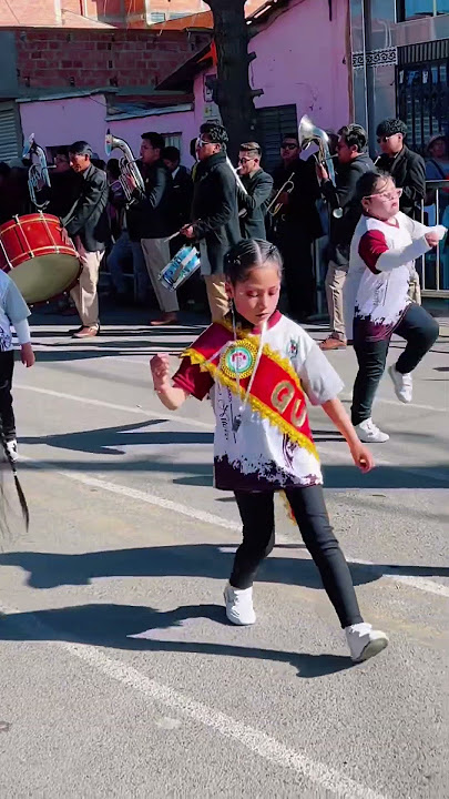 Suri SICURIS dance at the Villa Adela pre-centre #folklore #bolivia🇧🇴 #elalto #villaadela