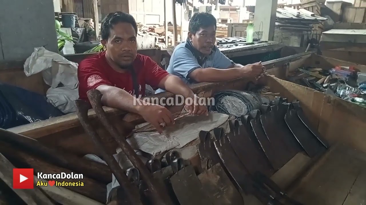 Cek Harga Alat Pertanian (arit, clurit, cangkul, batu asah, golok, dll) di Pasar Borobudur Magelang