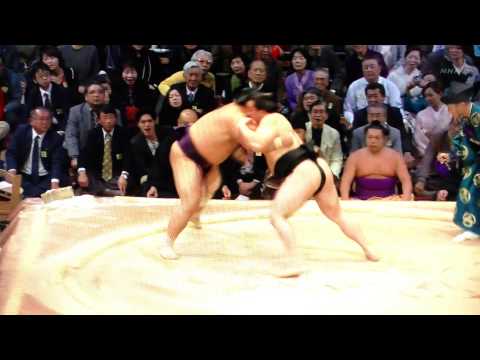 ポール・マッカートニーの懸賞旗 / 大相撲九州場所